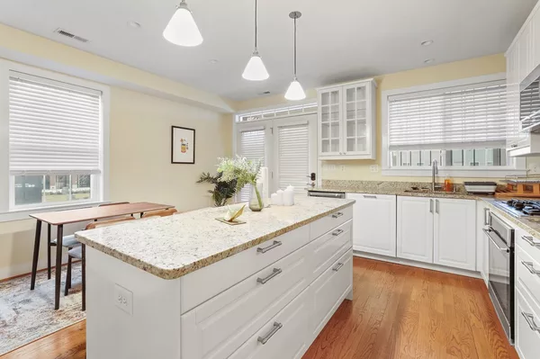 Coliving in Hill East - SE DC, Washington DC