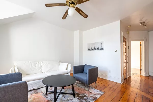 Coliving in Roscoe Village - North Side, Chicago