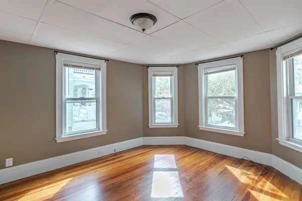 Coliving in Davis Square - Somerville, Boston