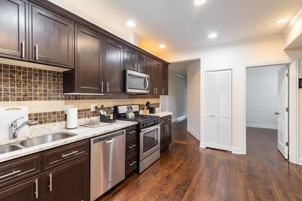 Coliving in Avondale - North Side, Chicago