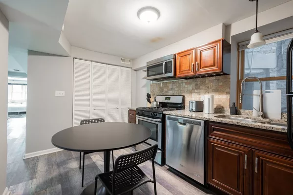 Coliving in Logan Square - North Side, Chicago