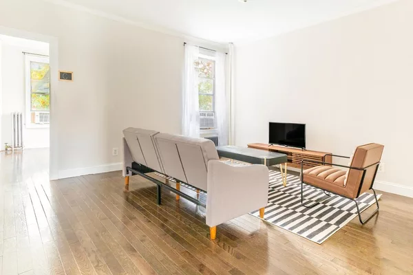 Coliving in Ditmas / Steinway - Queens, New York