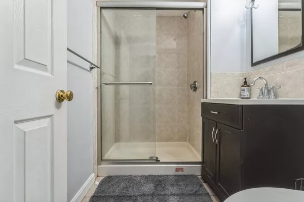 Coliving in Ward Two - Somerville, Boston