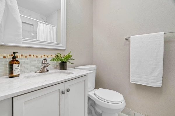 Coliving in Ybor City - Central Tampa, Tampa