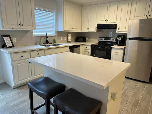 Coliving in The Woodlands - Nw Houston, Houston