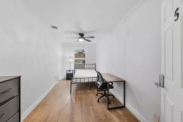 Coliving in Wolf Creek - Sw Dallas, Dallas