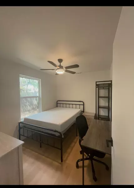 Coliving in San Marcos - South Austin, Austin