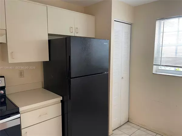2 bedrooms apartment for rent in West Park - Broward County, Miami
