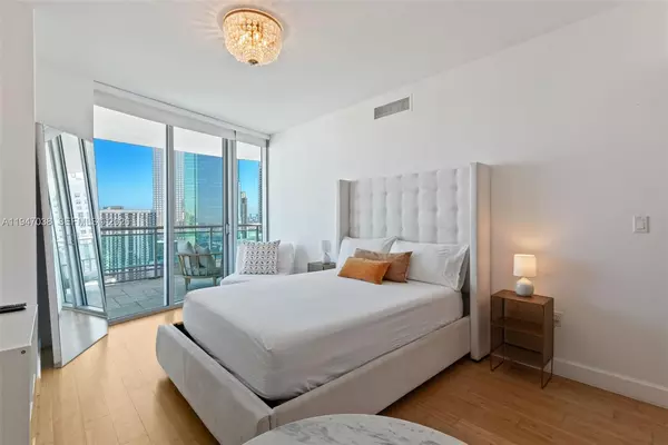 3 bedrooms apartment for rent in Downtown Miami - Miami, Miami