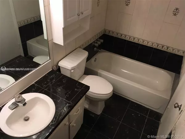 2 bedrooms apartment for rent in North Miami Beach - Miami Dade, Miami