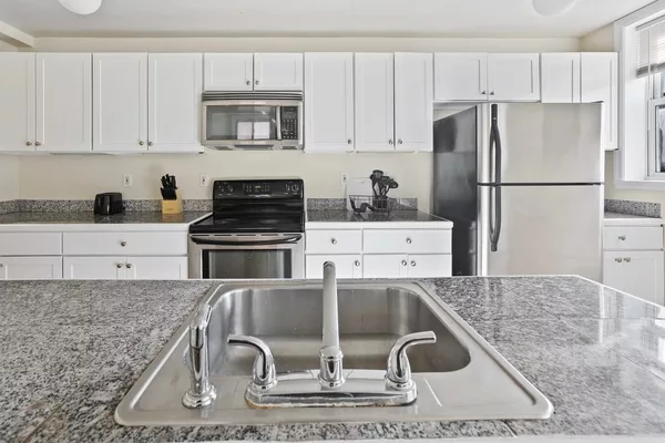 Coliving in Brentwood DC - NE DC, Washington DC