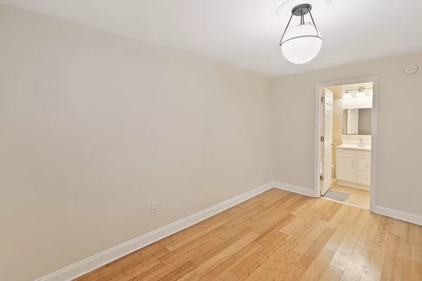 Coliving in Brentwood DC - NE DC, Washington DC