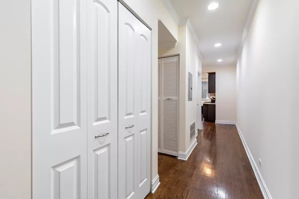 Coliving in Avondale - North Side, Chicago