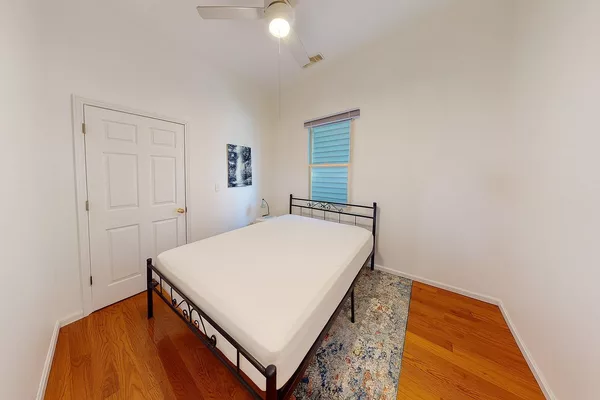 Coliving in Logan Square - North Side, Chicago