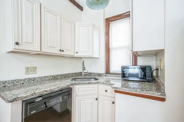 Coliving in Winter Hill - Somerville, Boston