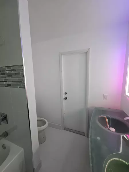 Coliving in Coral Springs - Broward County, Miami