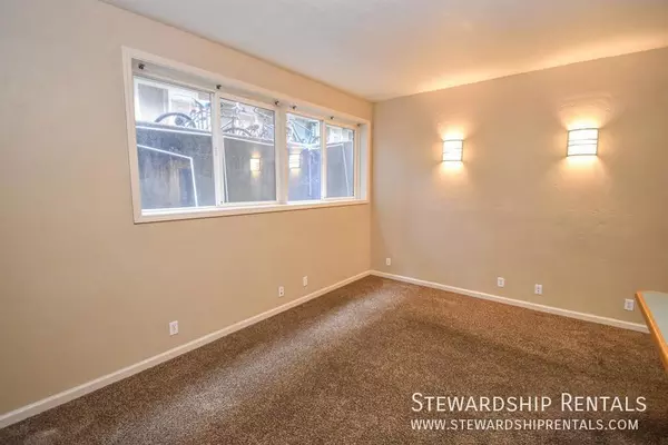 5 bedrooms apartment for rent in Downtown Eugene - Eugene, Eugene