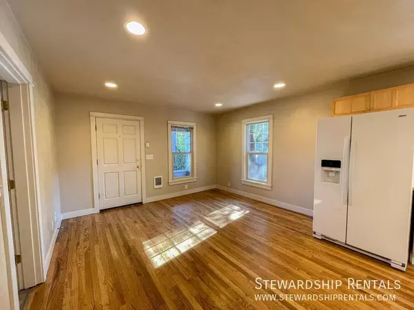 5 bedrooms apartment for rent in Harlow - Eugene, Eugene