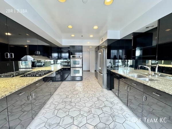 2 bedrooms apartment for rent in Country Club Plaza - KCMO, Kansas City