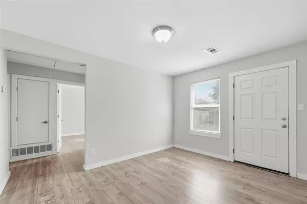 3 bedrooms apartment for rent in Cedar Crest - Se Dallas, Dallas