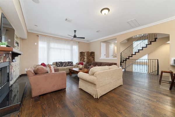 4 bedrooms apartment for rent in Woodlake/ Briar Meadow - West Houston, Houston