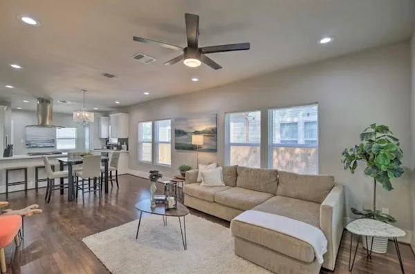 2 bedrooms apartment for rent in Lawndale / Wayside - Inner Loop, Houston