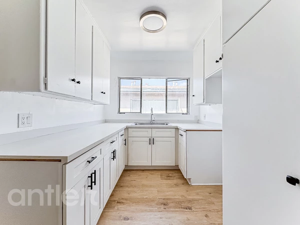 1 bedroom apartment for rent in Mid City - Central Los Angeles, Los Angeles