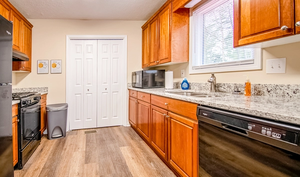 Coliving in Woodstock GA - North Atl, Atlanta