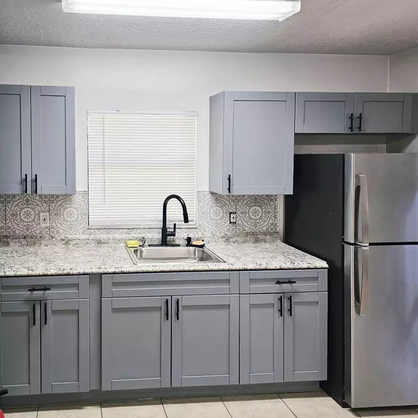 Coliving in Sulphur Springs - North Tampa, Tampa