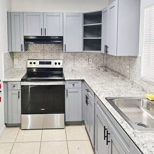 Coliving in Sulphur Springs - North Tampa, Tampa