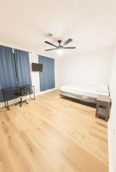 Coliving in Central Southwest - Sw Houston, Houston