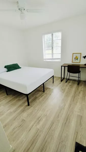Coliving in Kenwood - Clearwater-St. Petersburg, Tampa