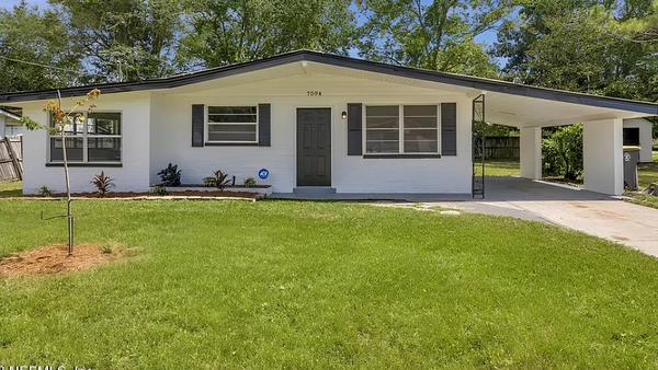 Coliving in Cedar Hills - Westside, Jacksonville