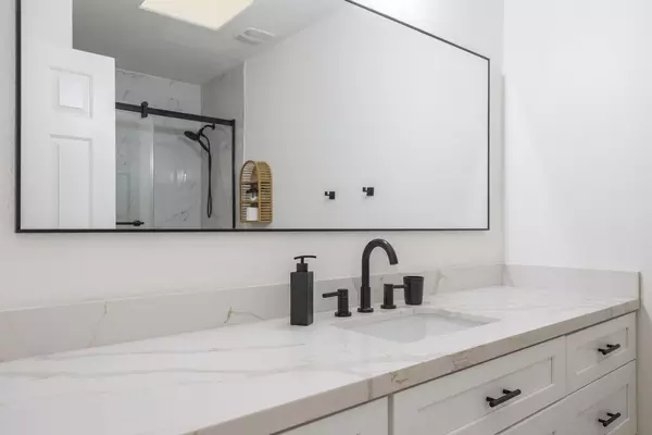 Coliving in Glendale - NW Valley, Phoenix