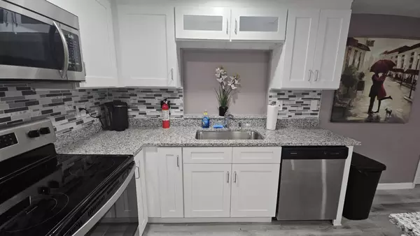 Coliving in Odessa - North Tampa, Tampa