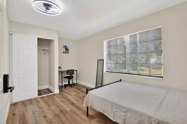 Coliving in Riverview - East Tampa, Tampa