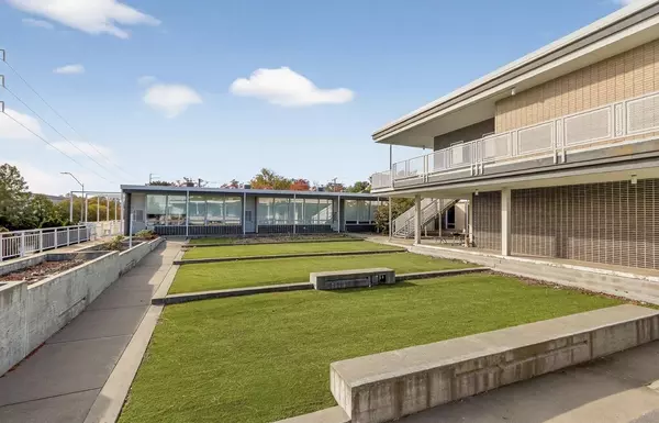 Coliving in South Plaza - KCMO, Kansas City