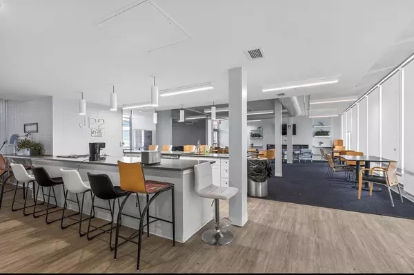 Coliving in South Plaza - KCMO, Kansas City