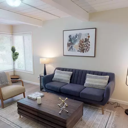 Coliving in East Palo Alto - Peninsula, San Francisco