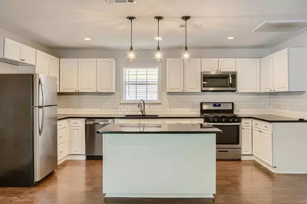 3 bedrooms apartment for rent in Oak Cliff - Sw Dallas, Dallas