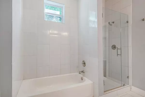 Coliving in Old East Dallas - Ne Dallas, Dallas