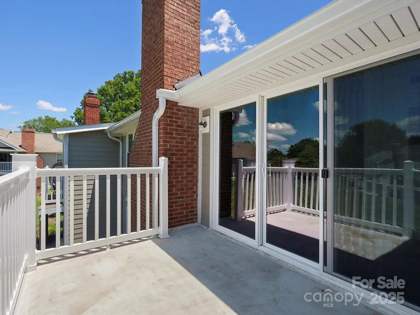 Coliving in Sterling - South Charlotte, Charlotte