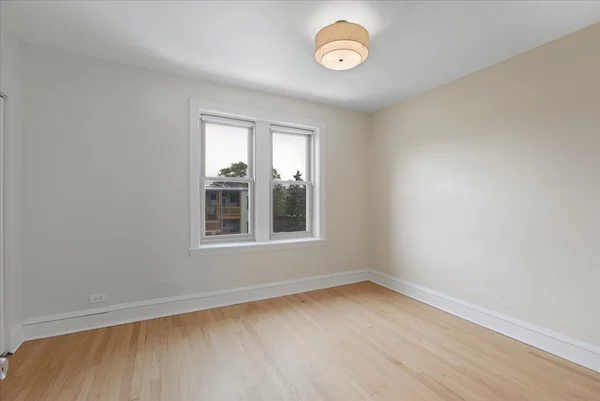 4 bedrooms apartment for rent in West Ridge - Far North Side, Chicago