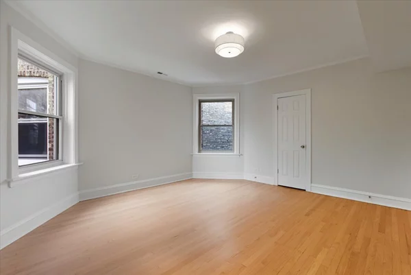 4 bedrooms apartment for rent in West Ridge - Far North Side, Chicago