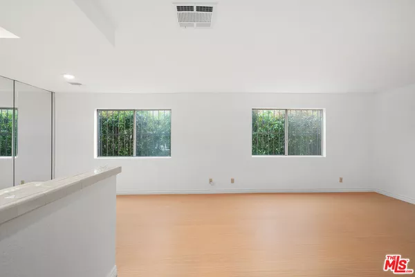 2 bedrooms apartment for rent in Pico Robertson - Westside / South Bay, Los Angeles