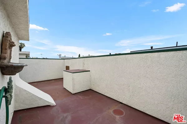 2 bedrooms apartment for rent in Pico Robertson - Westside / South Bay, Los Angeles