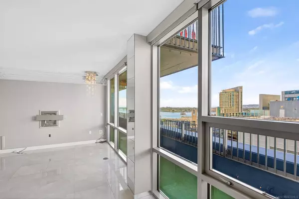 2 bedrooms apartment for rent in Gaslamp - Central SD, San Diego