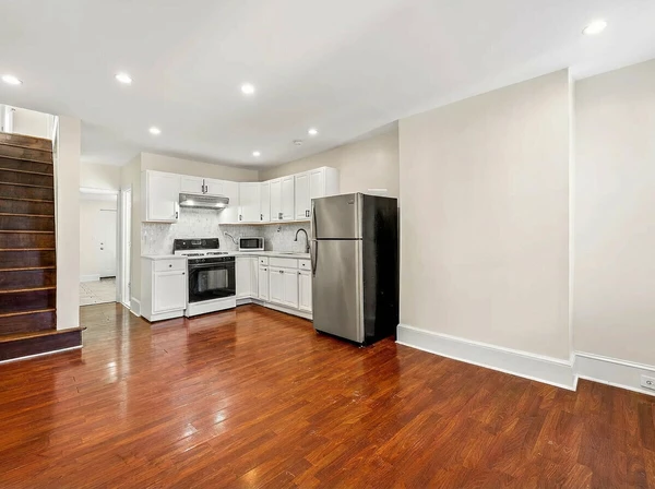 4 bedrooms apartment for rent in Glenwood - North Philadelphia, Philadelphia