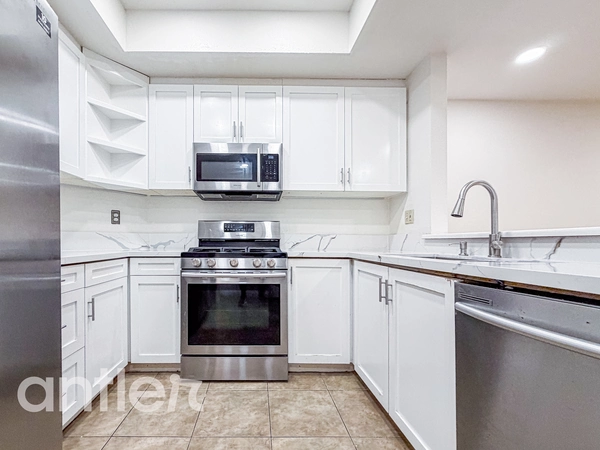 2 bedrooms apartment for rent in Brentwood - Westside / South Bay, Los Angeles