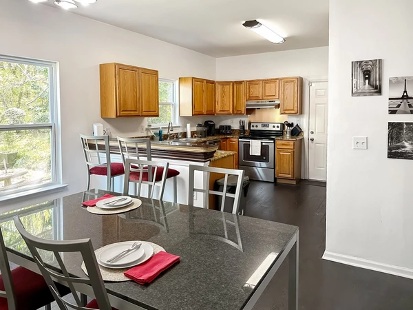 Coliving in Grove Park - West Atl, Atlanta